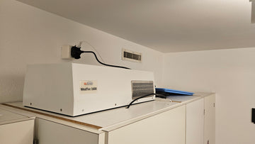 Einfaches Plug and Play Klimagerät für ungekühlte Arzneimittelschränke